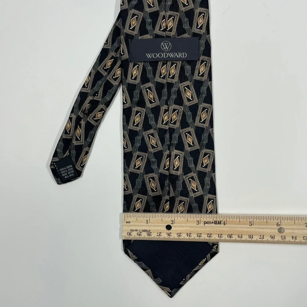 Woodward Black Gold Geometric Diamond Silk Necktie Mens One Size